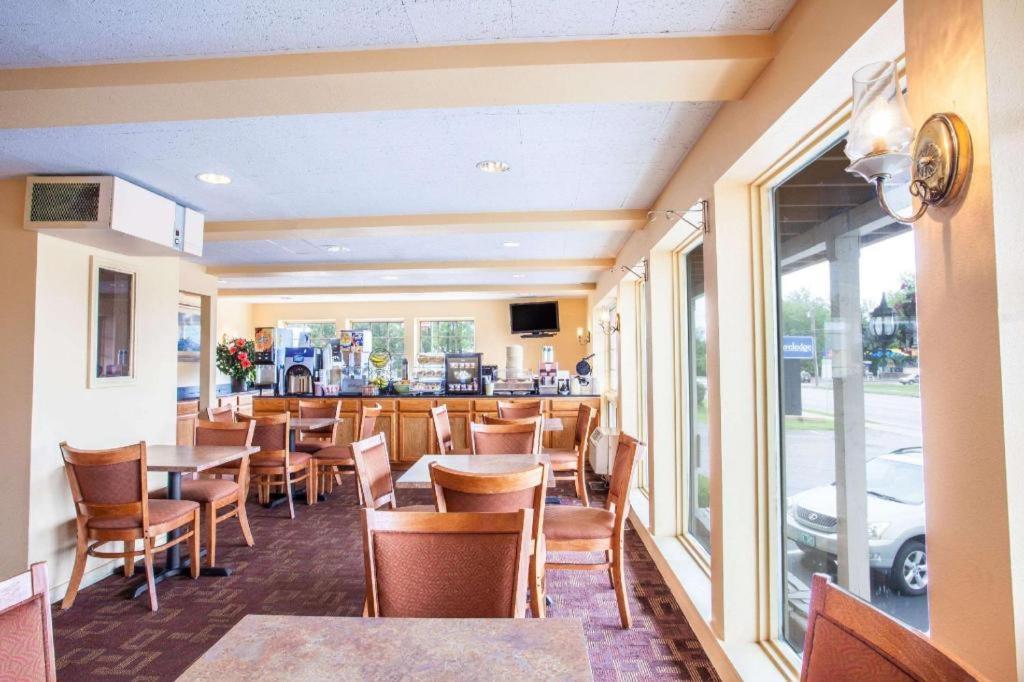 Travelodge By Wyndham South Burlington Dış mekan fotoğraf